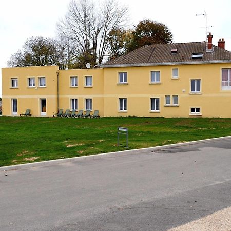 Hôtel le Grand Terre Chartronges Extérieur photo