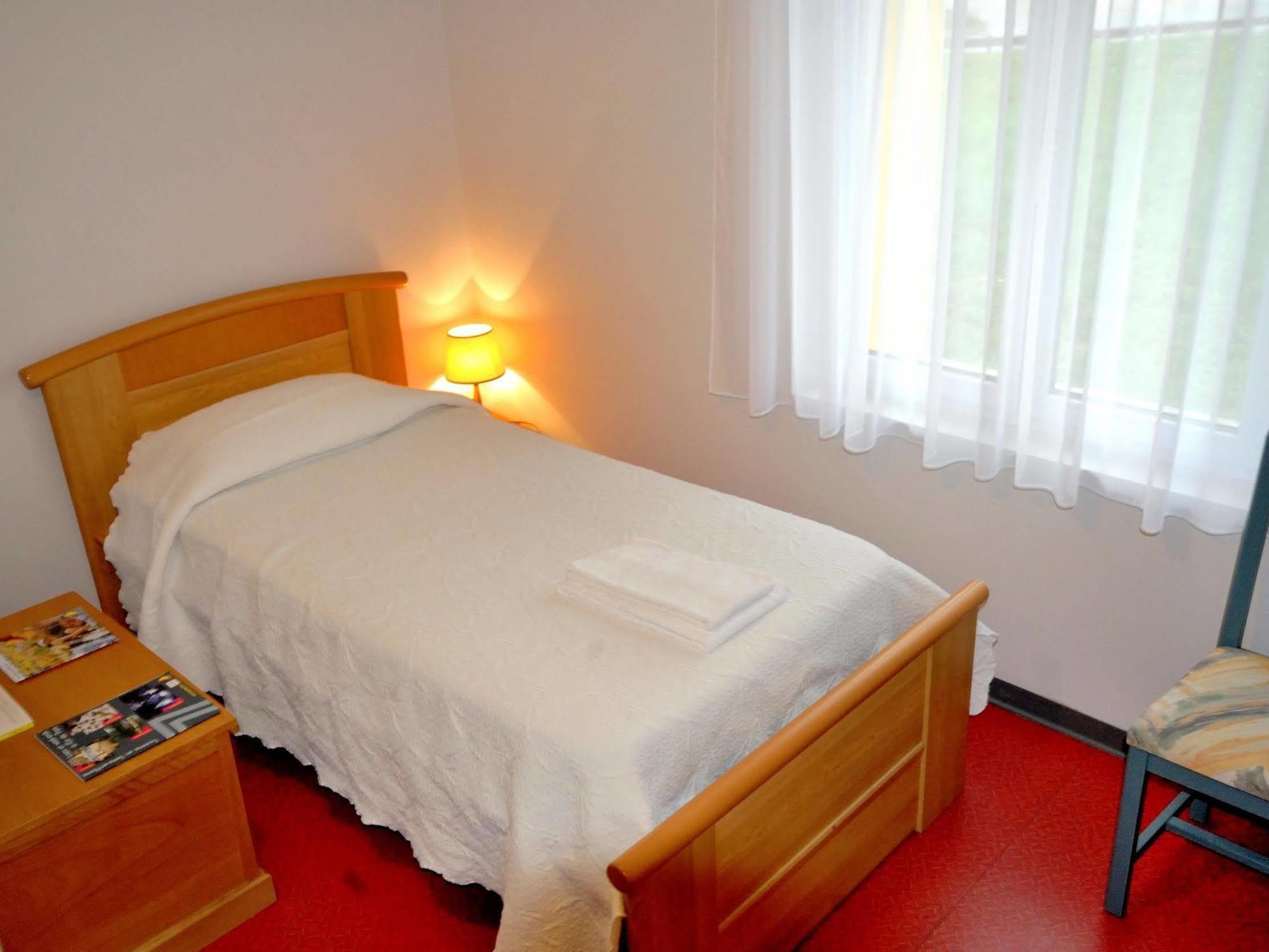 Hôtel le Grand Terre Chartronges Extérieur photo